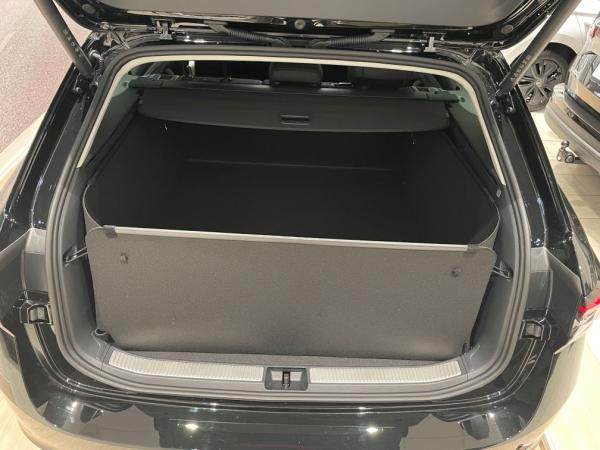 Premium Kofferraumwanne für Superb Combi für jeden Einsatz